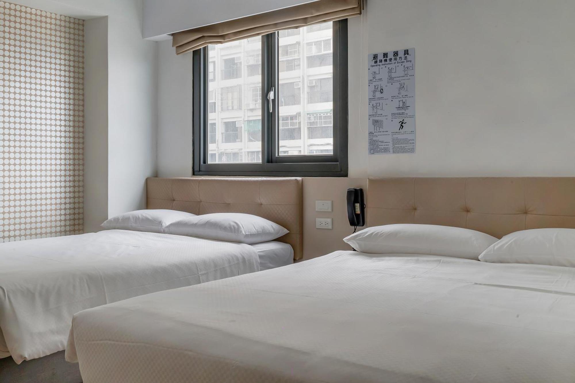 Check Inn Express Kaohsiung Love River Екстериор снимка