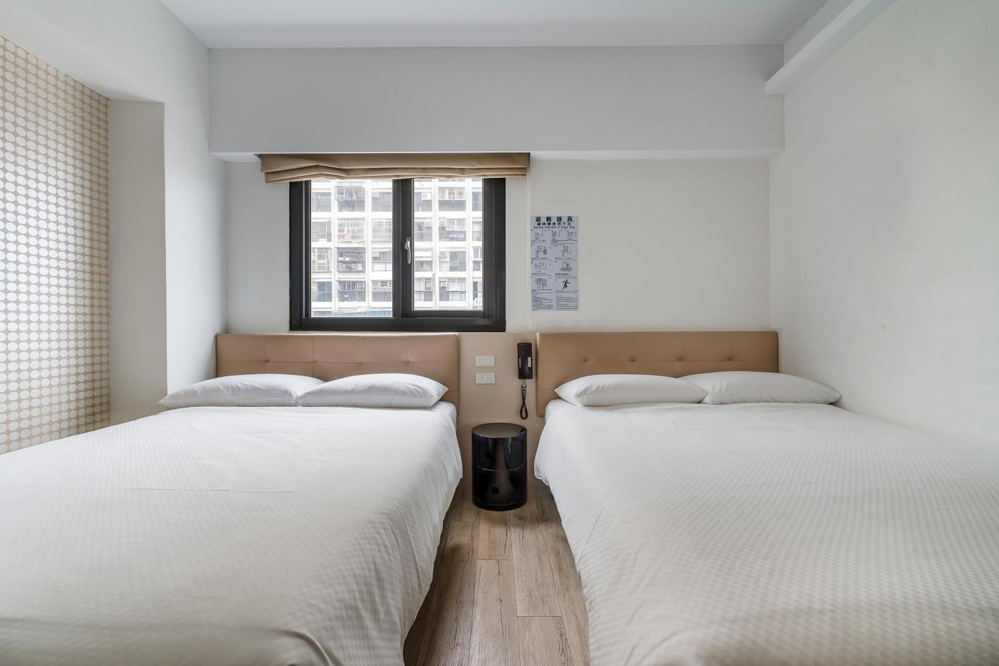 Check Inn Express Kaohsiung Love River Екстериор снимка