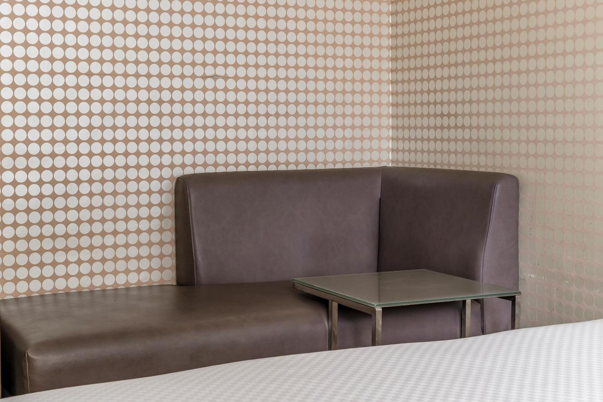 Check Inn Express Kaohsiung Love River Екстериор снимка