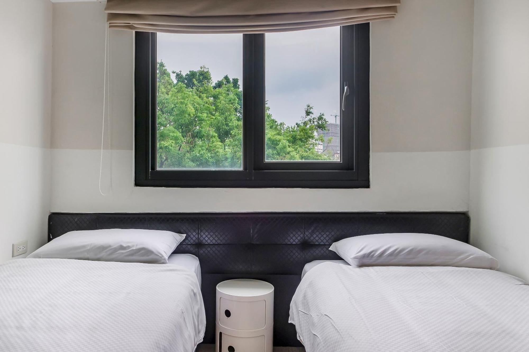 Check Inn Express Kaohsiung Love River Екстериор снимка